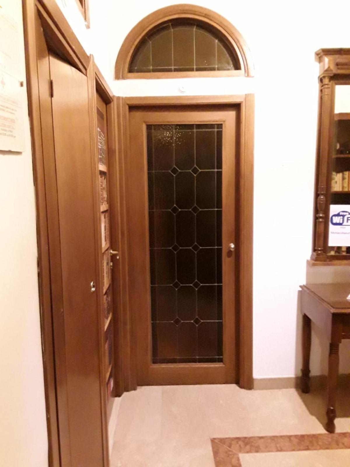 Monia Coliseum Apartment Рим Екстериор снимка