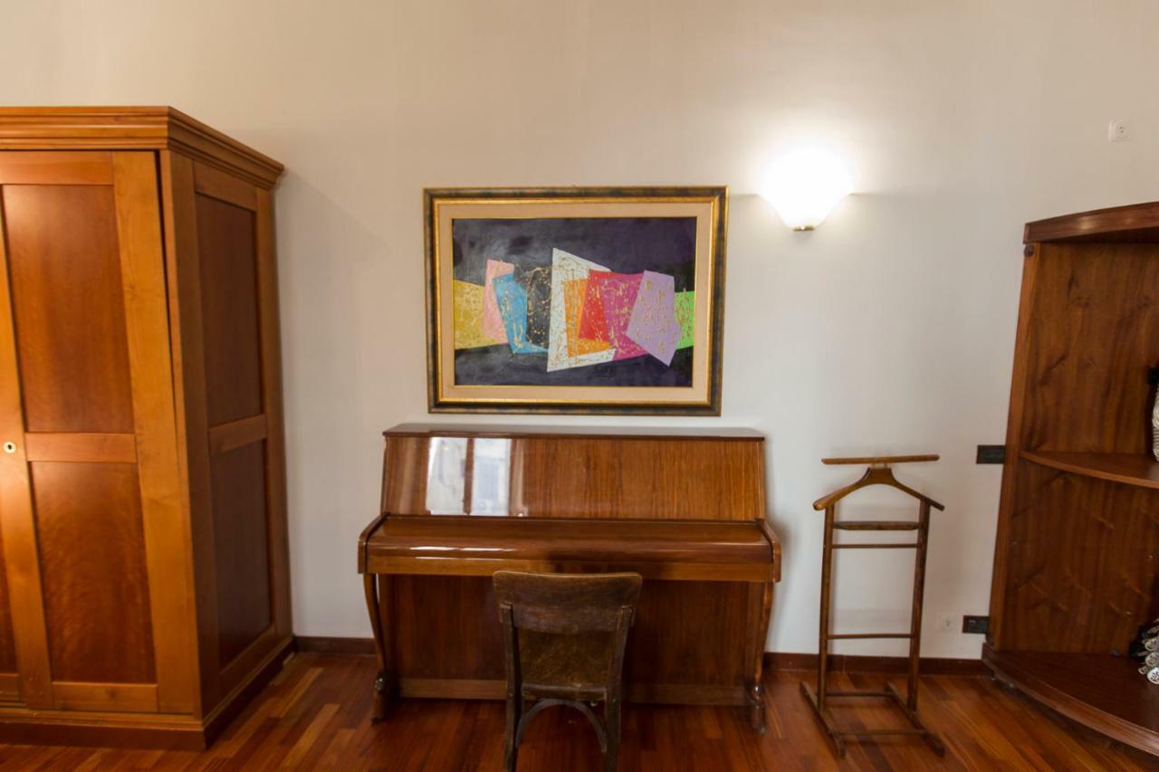 Monia Coliseum Apartment Рим Екстериор снимка